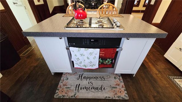 220 N 17th Street, St Joseph, MO 64501