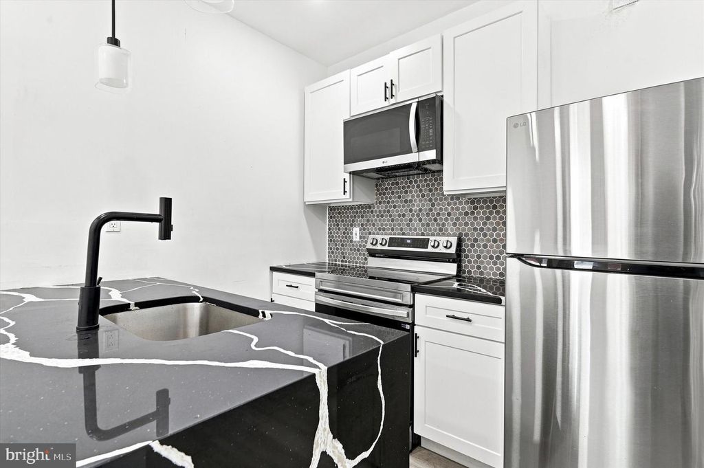 2328 NICHOLAS ST, Philadelphia, PA 19121