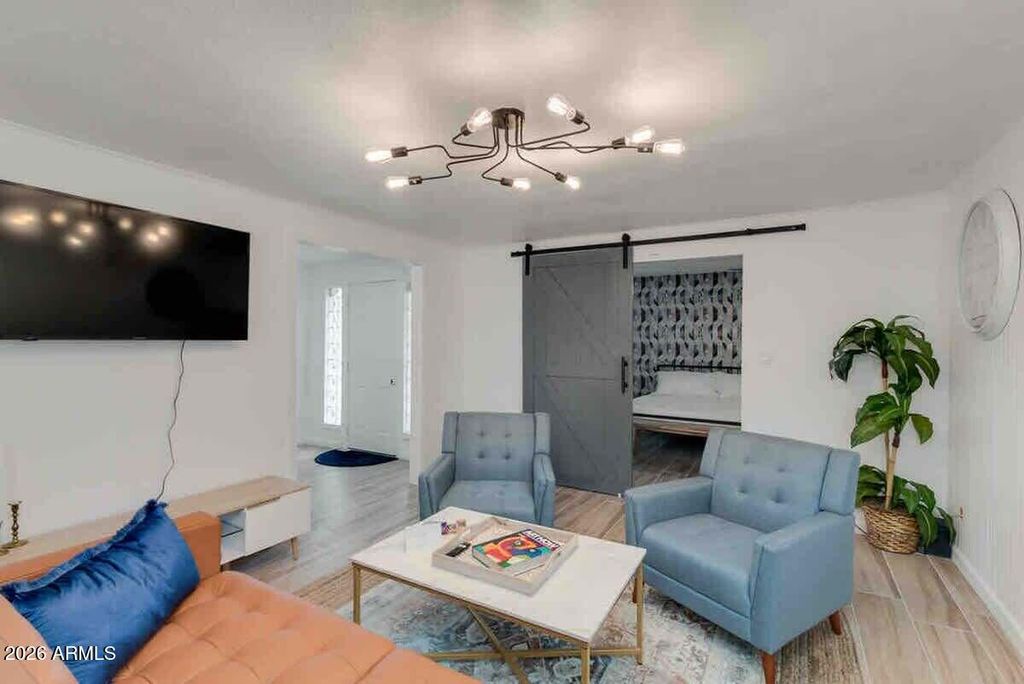 214 E ALICE Avenue, Phoenix, AZ 85020 — photo 4