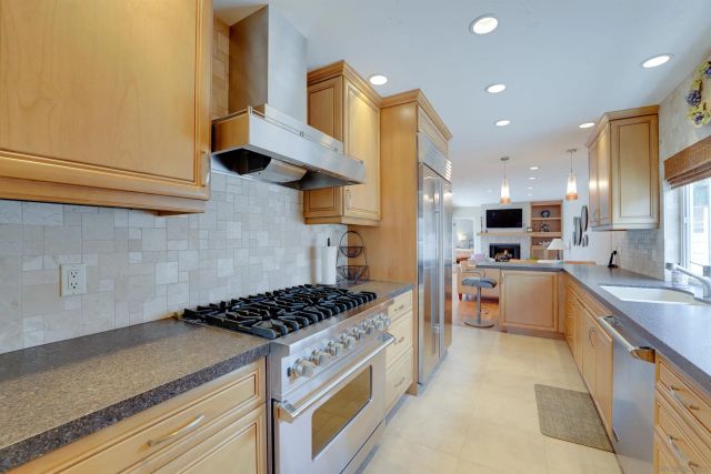 8139 Paseo Del Ocaso, La Jolla, CA 92037