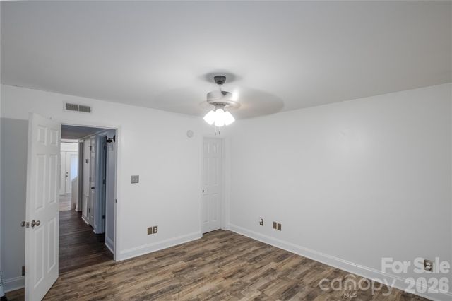 100 Willow Run Drive 2, Gastonia, NC 28056