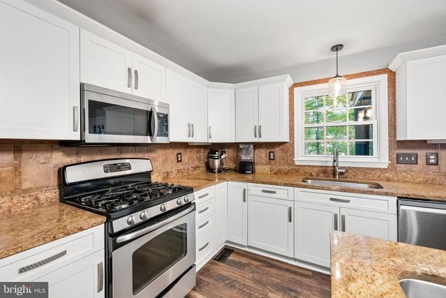9928 AVALON WAY, Fredericksburg, VA 22408