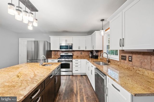 9928 AVALON WAY, Fredericksburg, VA 22408