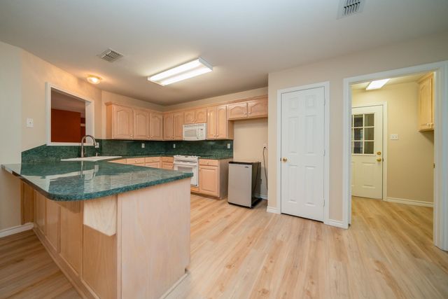 264 Peaceful Valley Trail, Holly Lake Ranch, TX 75765