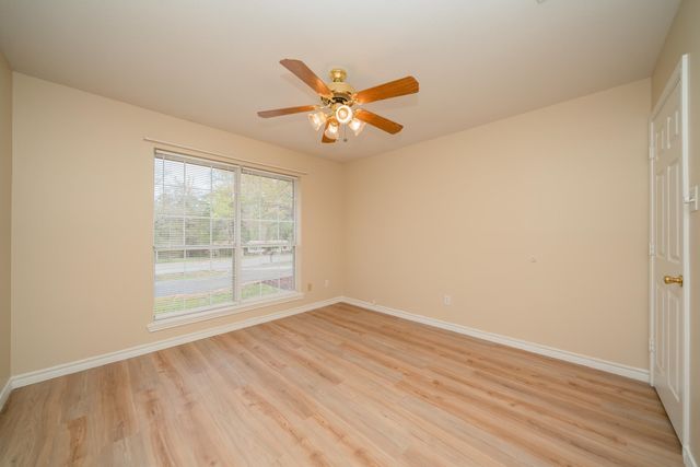 264 Peaceful Valley Trail, Holly Lake Ranch, TX 75765