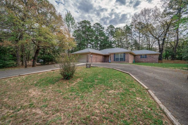 264 Peaceful Valley Trail, Holly Lake Ranch, TX 75765