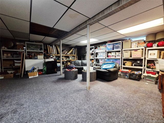 211 Babylon Street, Islip Terrace, NY 11752