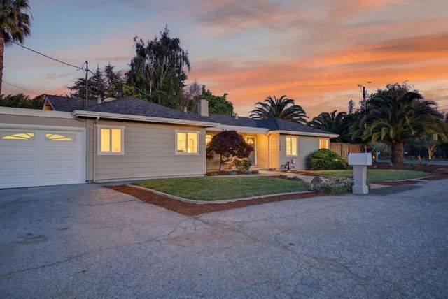 2169 Yorkshire Way, Mountain View, CA 94040