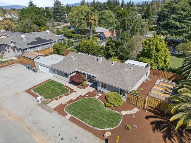 2169 Yorkshire Way, Mountain View, CA 94040