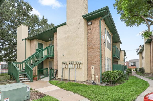 1516 Bay Area Boulevard D2, Houston, TX 77058