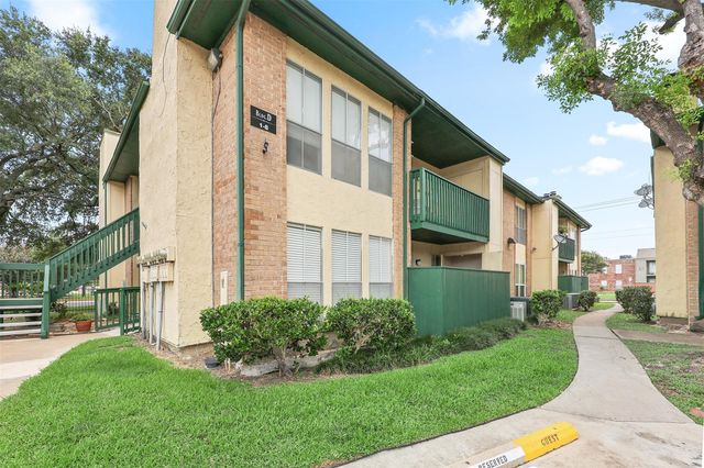 1516 Bay Area Boulevard D2, Houston, TX 77058