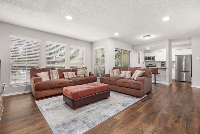 1516 Bay Area Boulevard D2, Houston, TX 77058