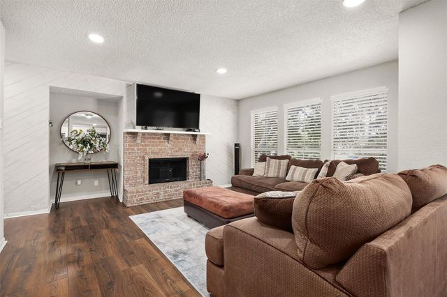 1516 Bay Area Boulevard D2, Houston, TX 77058