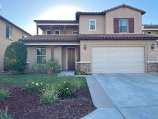 438 Cota Lane, Vista, CA 92083