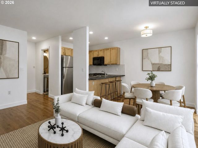 4739 Ne 15TH Ave, Portland, OR 97211