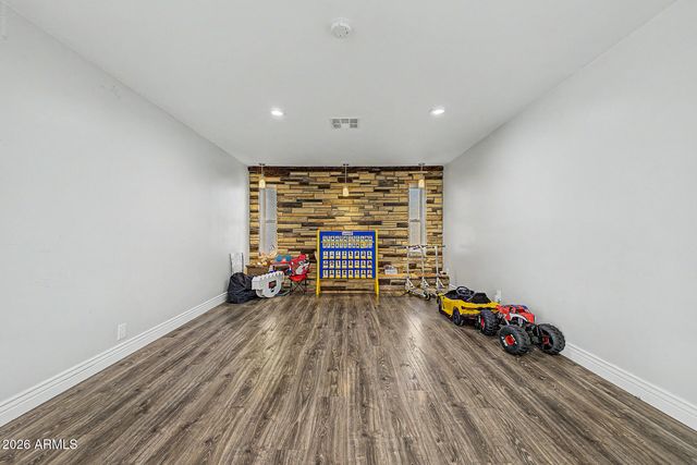 10302 W EARLL Drive, Avondale, AZ 85392