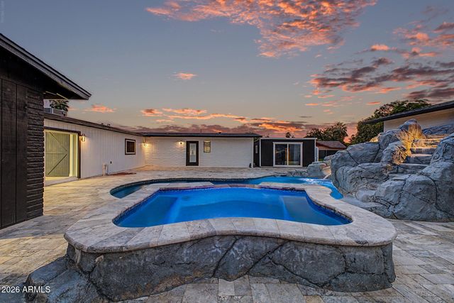 10302 W EARLL Drive, Avondale, AZ 85392