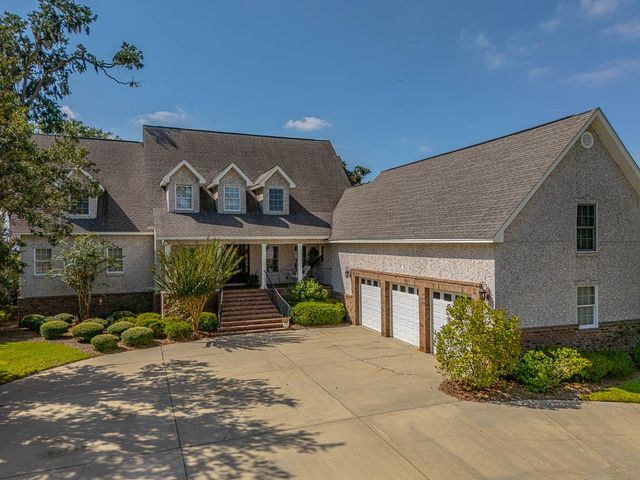 126 Riverwalk Drive, Brunswick, GA 31523