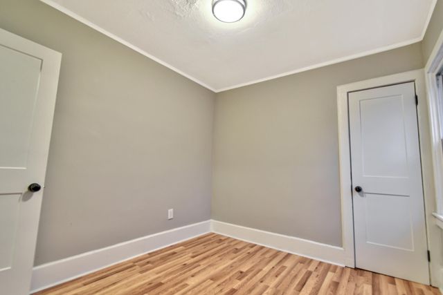 345 E Goulson Avenue, Hazel Park, MI 48030