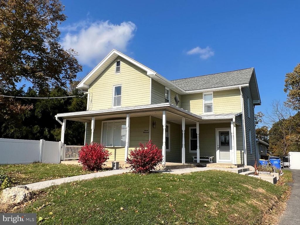 7000 CHAMBERS HILL RD, Harrisburg, PA 17111