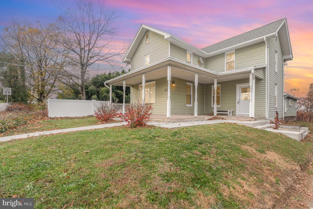 7000 CHAMBERS HILL RD, Harrisburg, PA 17111