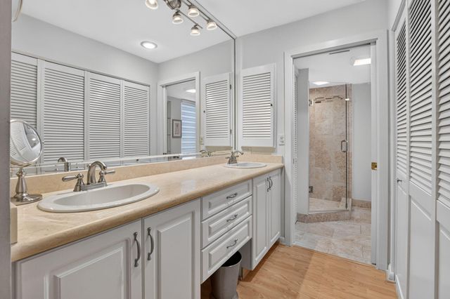 7033 Rain Forest Drive D-4-L, Boca Raton, FL 33434