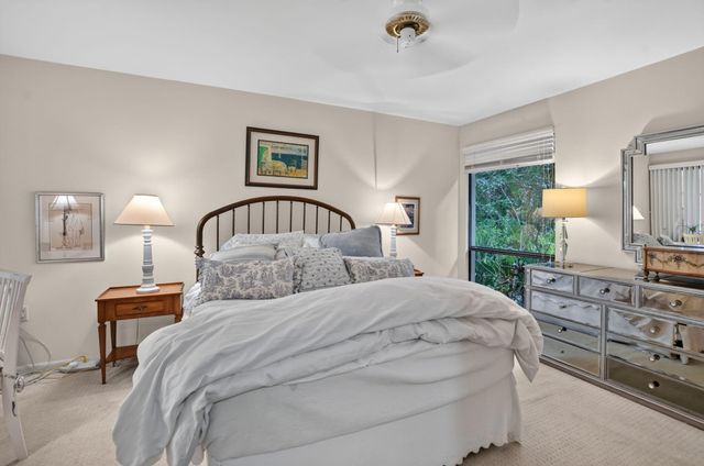 7033 Rain Forest Drive D-4-L, Boca Raton, FL 33434
