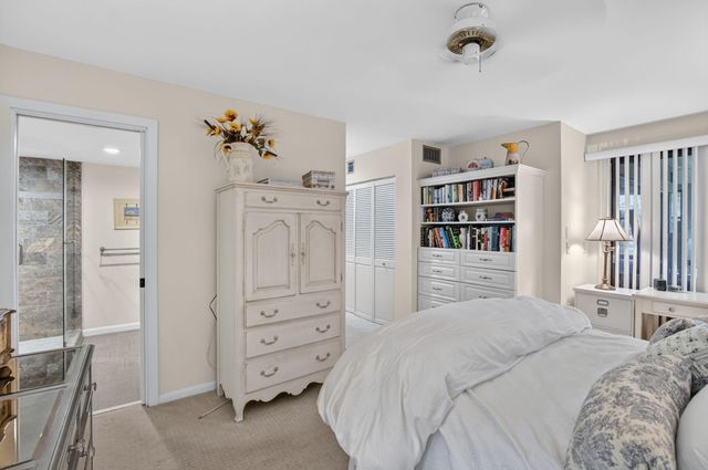 7033 Rain Forest Drive D-4-L, Boca Raton, FL 33434