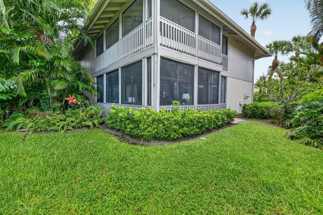 7033 Rain Forest Drive D-4-L, Boca Raton, FL 33434
