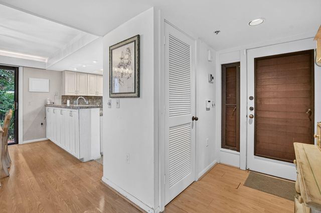 7033 Rain Forest Drive D-4-L, Boca Raton, FL 33434