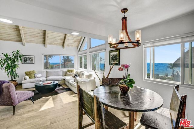 265 Redlands Street, Playa Del Rey, CA 90293