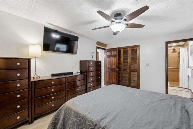 25 Bicentennial Drive, Manchester, NH 03104