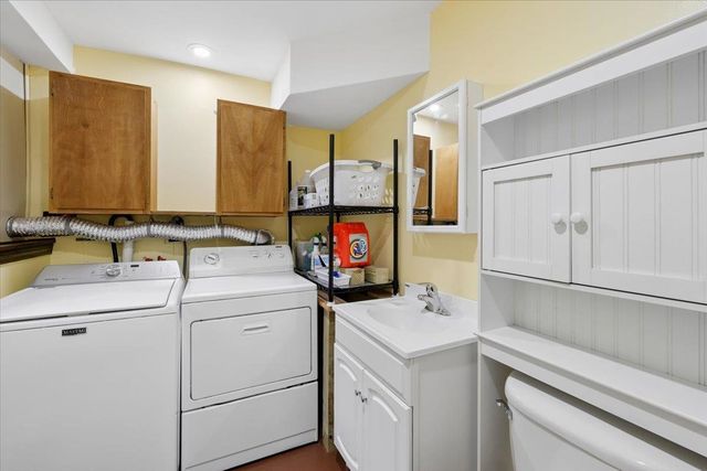 25 Bicentennial Drive, Manchester, NH 03104