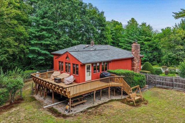 25 Bicentennial Drive, Manchester, NH 03104