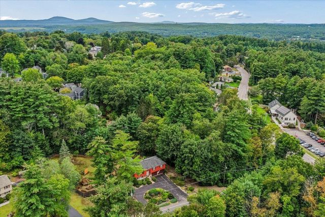25 Bicentennial Drive, Manchester, NH 03104