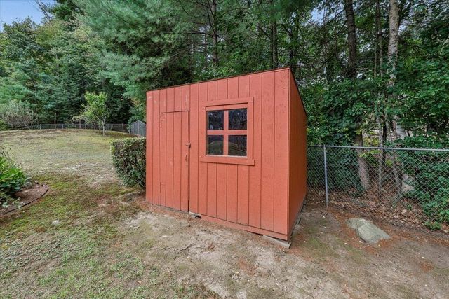 25 Bicentennial Drive, Manchester, NH 03104