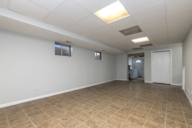 61 Highview Avenue, Fox Lake, IL 60020