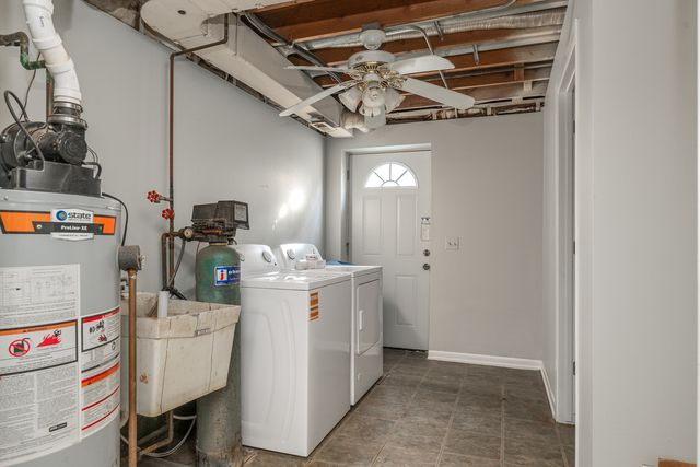 61 Highview Avenue, Fox Lake, IL 60020