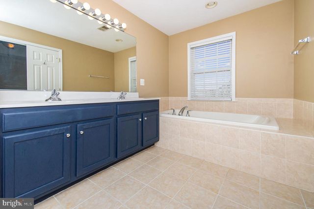 709 BELMONT BAY DR, Woodbridge, VA 22191