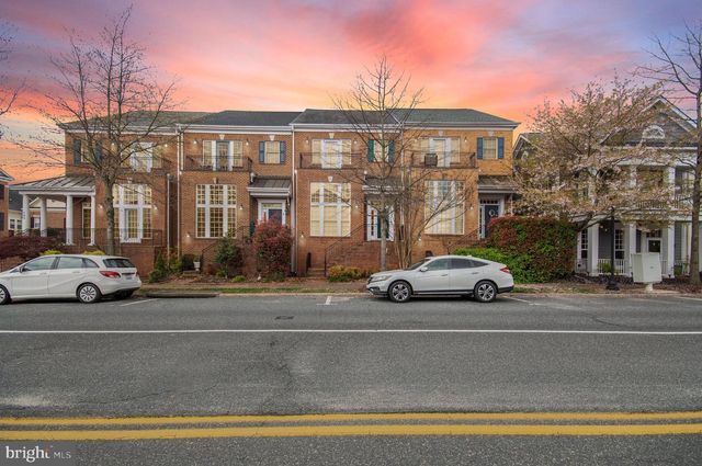 709 BELMONT BAY DR, Woodbridge, VA 22191
