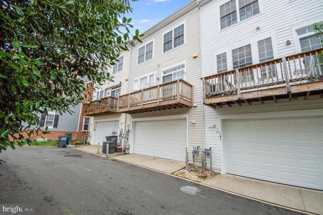 709 BELMONT BAY DR, Woodbridge, VA 22191