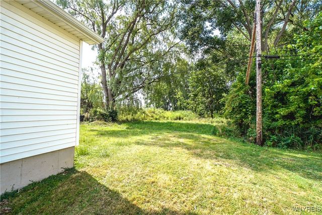 61 Holbrook Street, Lackawanna, NY 14218