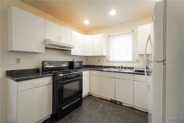 61 Holbrook Street, Lackawanna, NY 14218