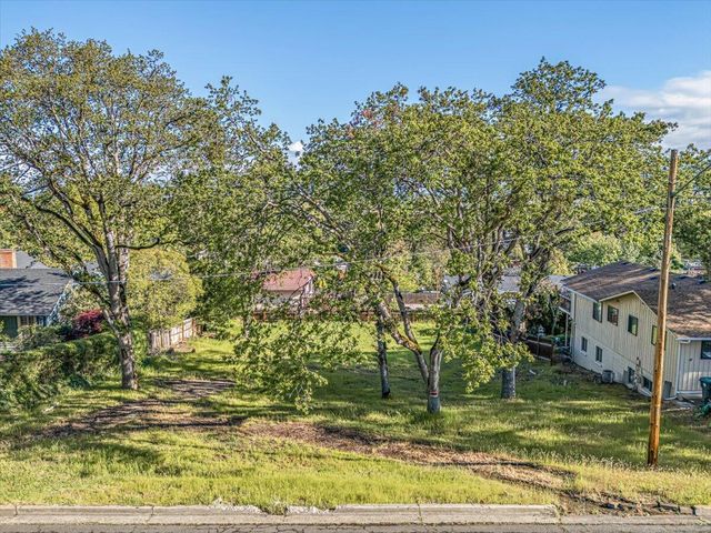 2449 Capital Avenue, Medford, OR 97504