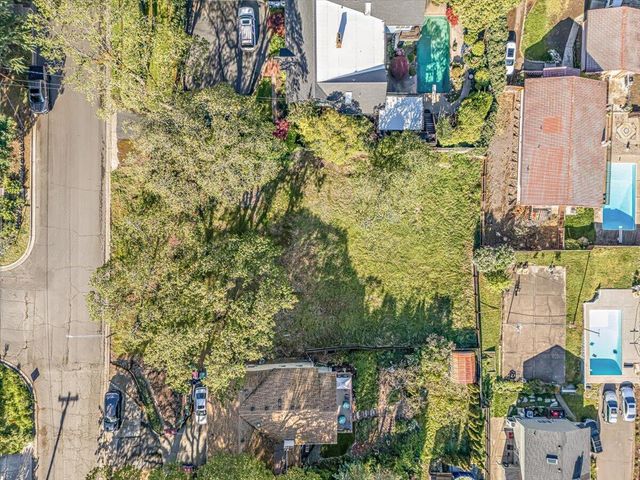 2449 Capital Avenue, Medford, OR 97504