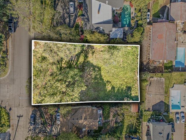 2449 Capital Avenue, Medford, OR 97504