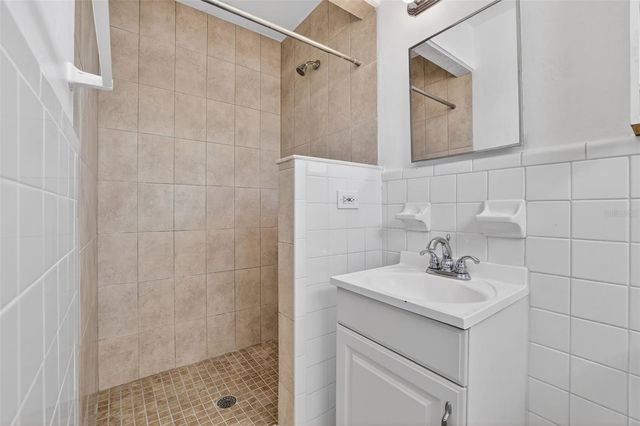 3673 SEAROBIN DRIVE SE, St Petersburg, FL 33705