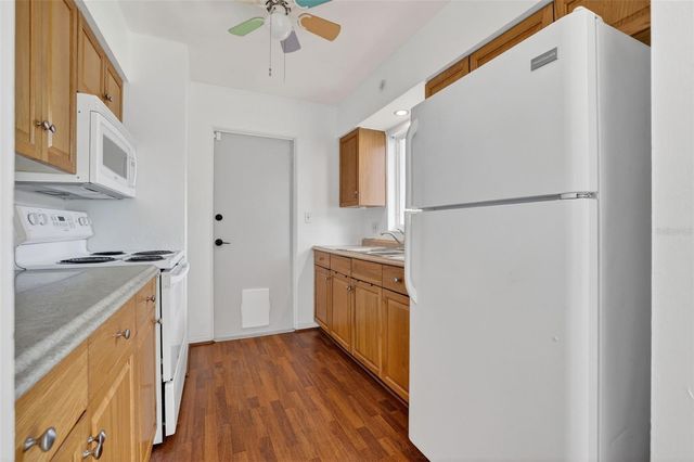 3673 SEAROBIN DRIVE SE, St Petersburg, FL 33705