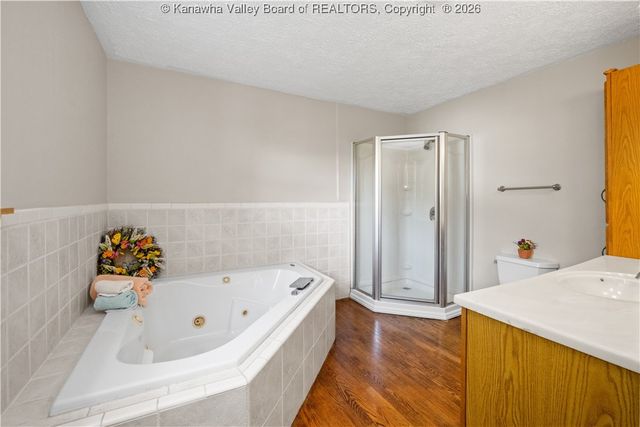 2441 3rd Avenue, Nitro, WV 25143