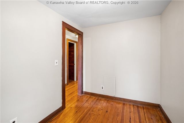 2441 3rd Avenue, Nitro, WV 25143